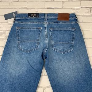 Hollister Epic Flex Slim Straight Jeans. Sz 28. New! NWT